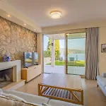 Isabelle With Superb Views * Lygia (Lefkada)
