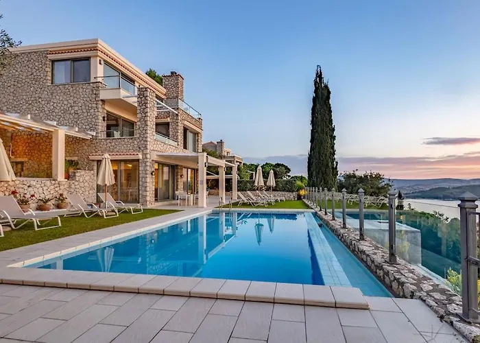 Villa Isabelle With Superb Views *