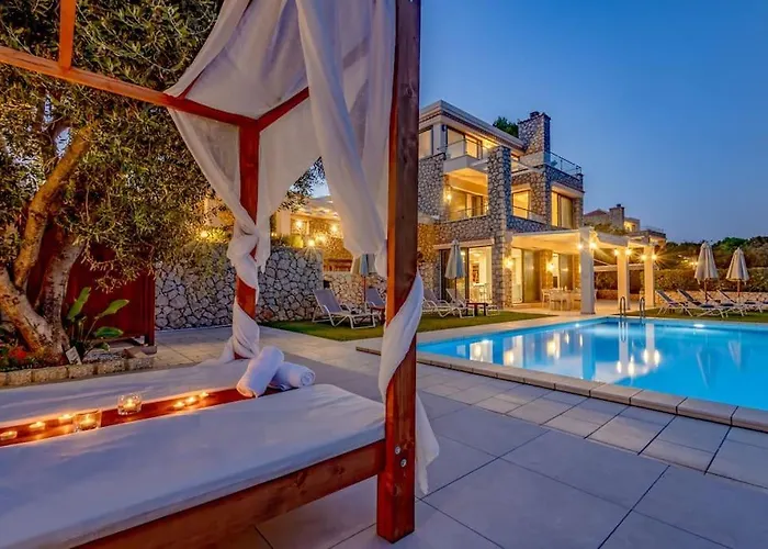 Isabelle With Superb Views * Ligia