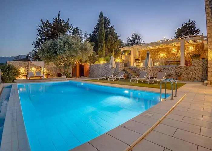 Villa Isabelle With Superb Views Ligia