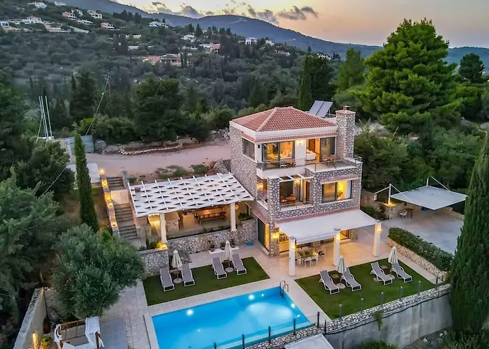Villa Isabelle With Superb Views *
